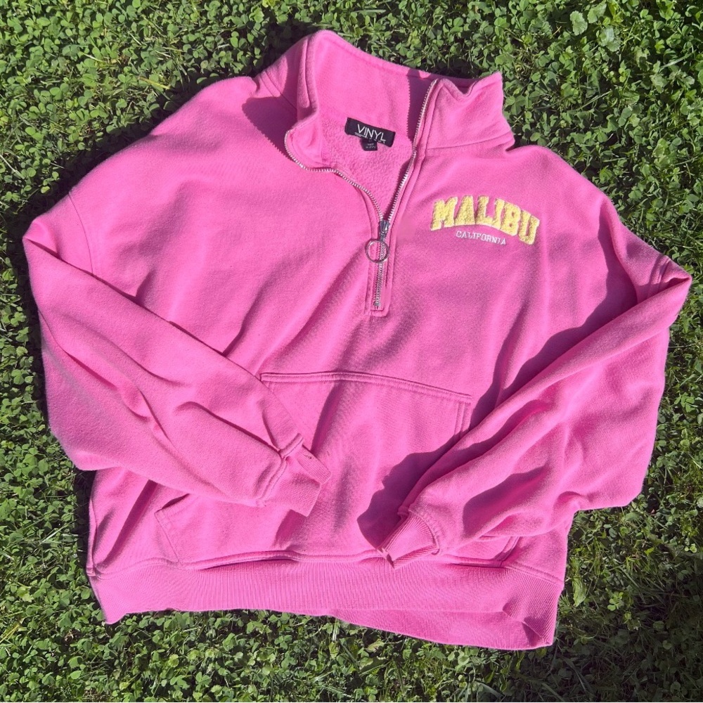 Vinyl Pink Malibu Women's quarter zip Sweater size medium